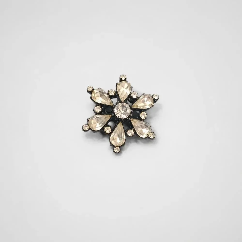 Vintage Rhinestone Flower Brooch Pin Japanned Mid Century Glass Sparkly 2